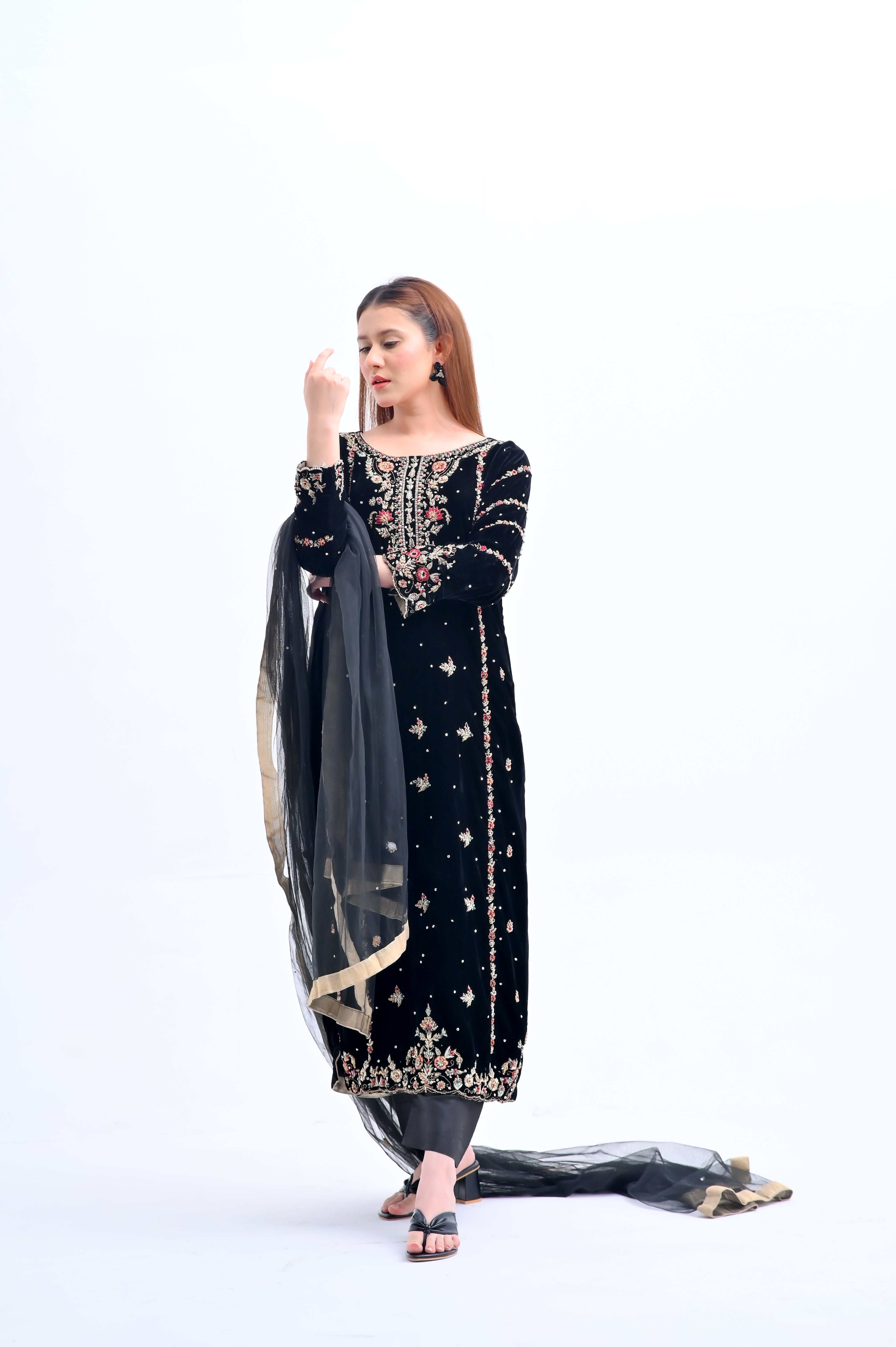 Noor-e-Siyah Couture