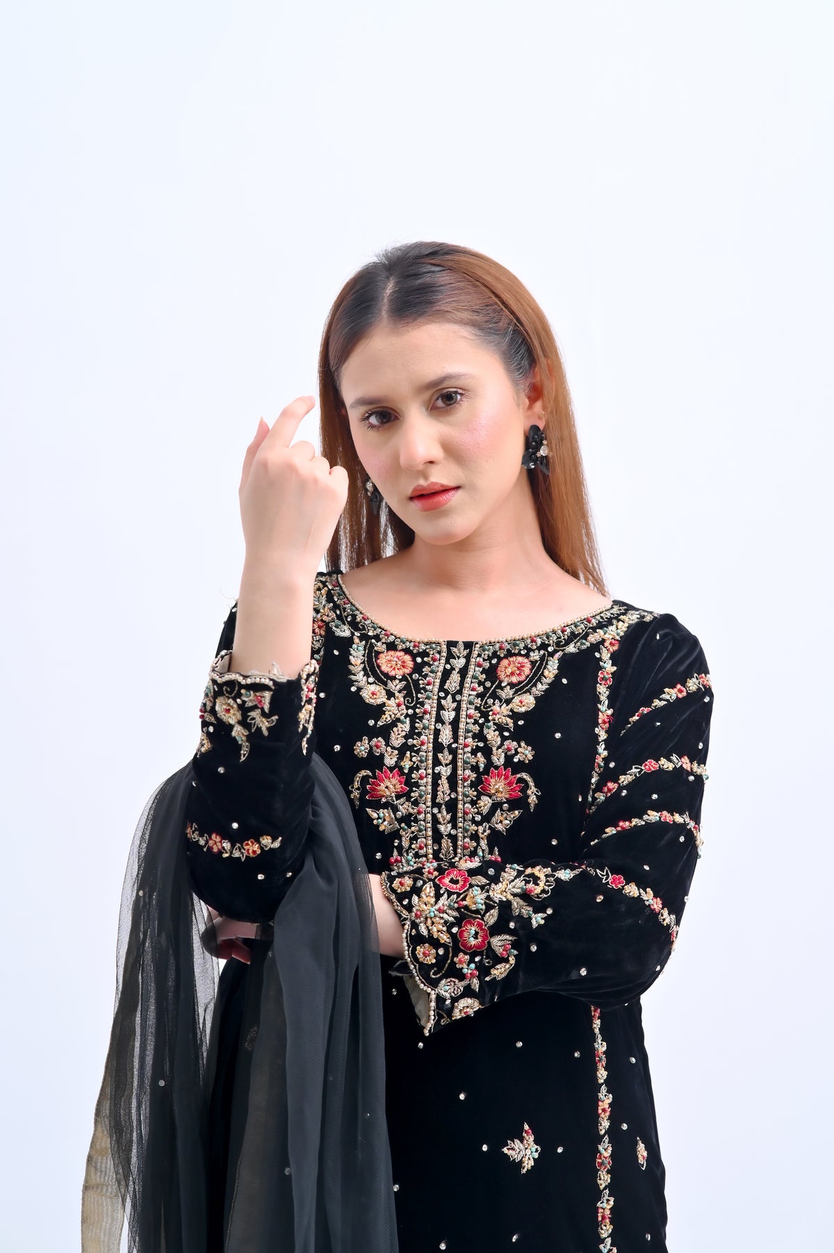Noor-e-Siyah Couture