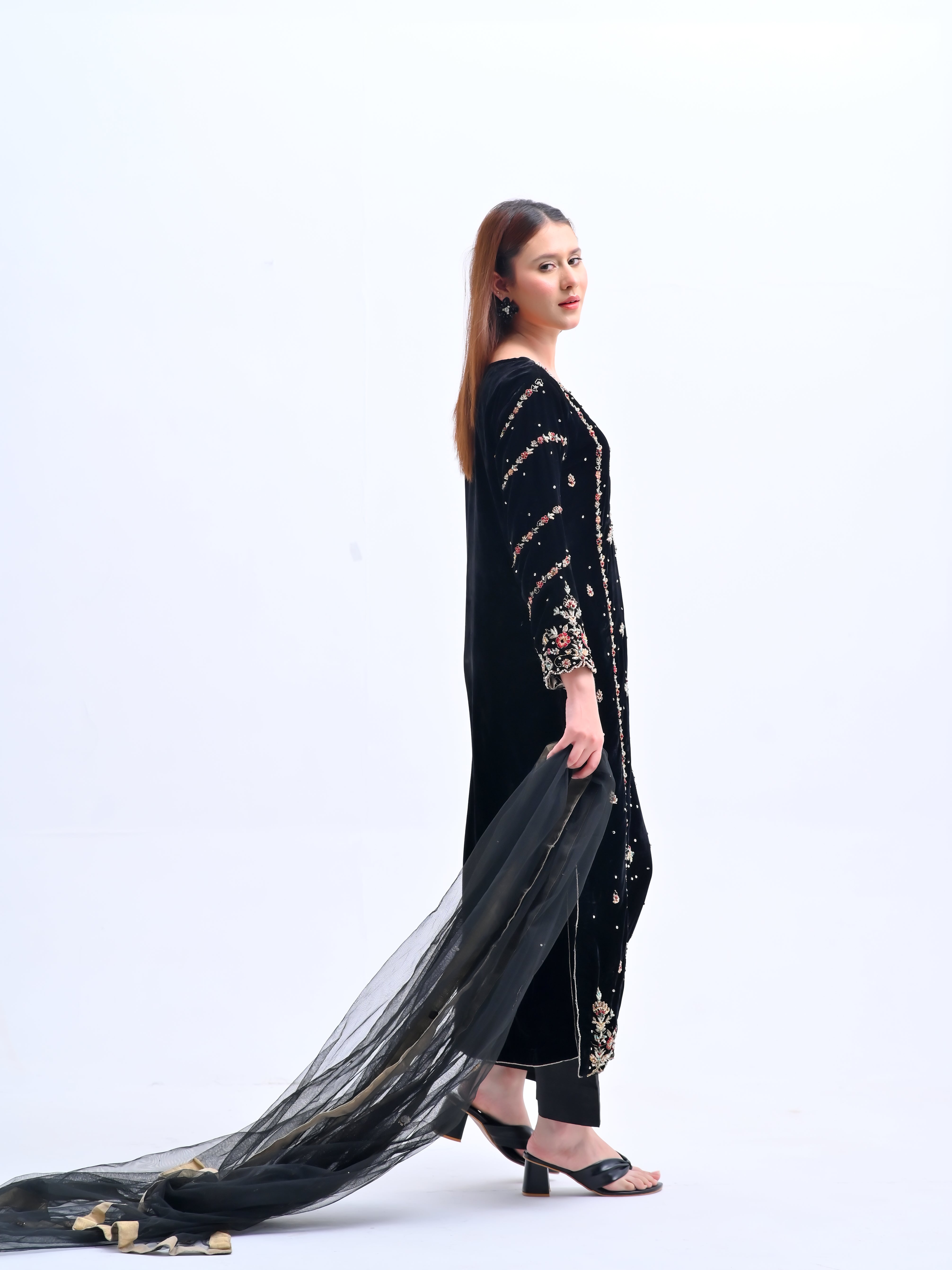 Noor-e-Siyah Couture