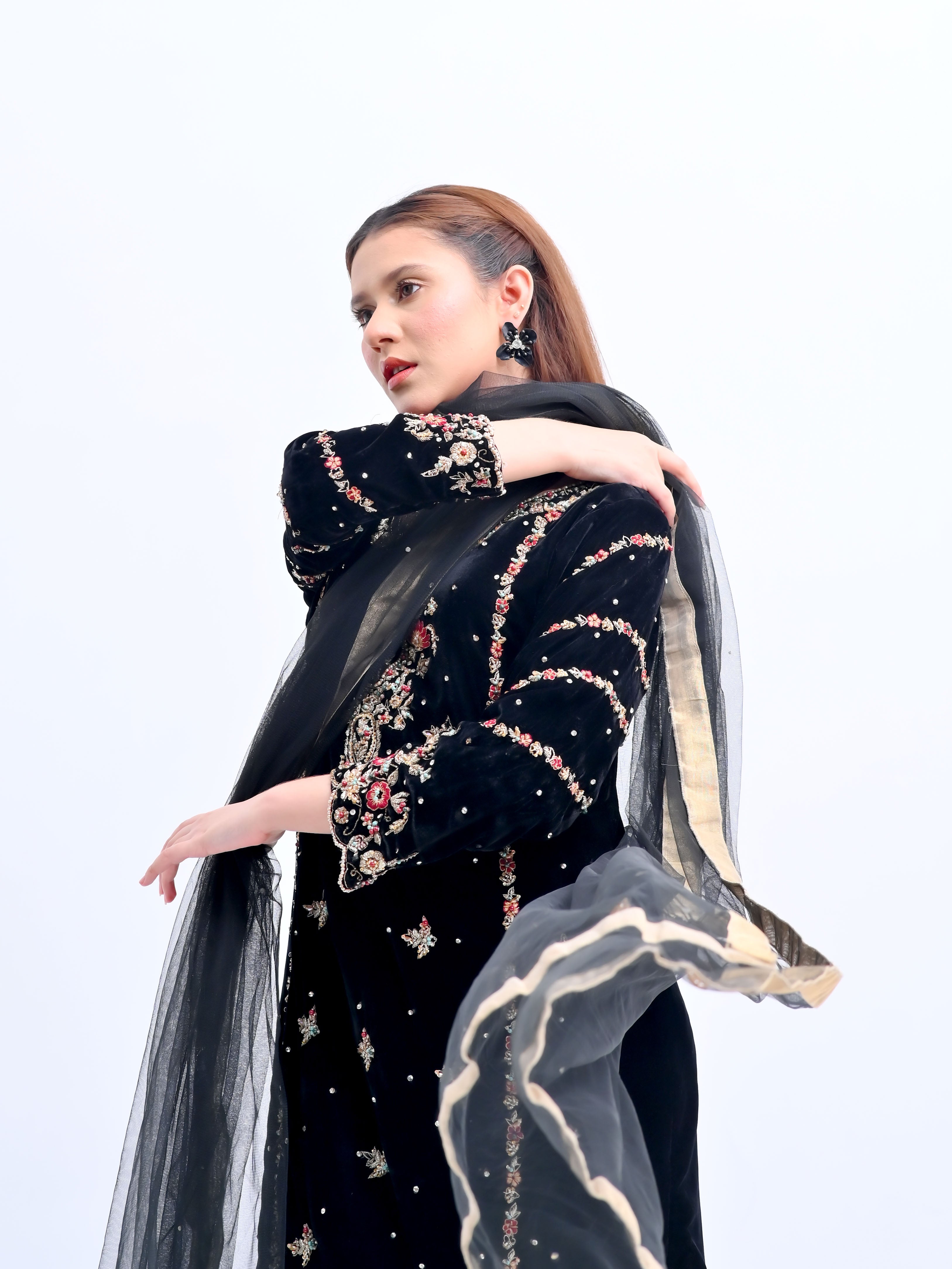 Noor-e-Siyah Couture